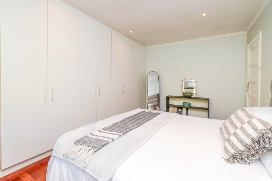 To Let 2 Bedroom Property for Rent in Oranjezicht Western Cape